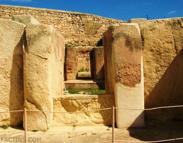 Tarxien Temples - Main-Entrance