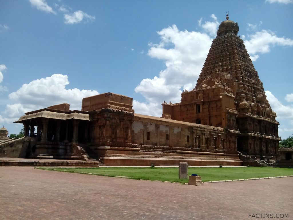 Thanjavur Brihadeeswarar temple - Factins