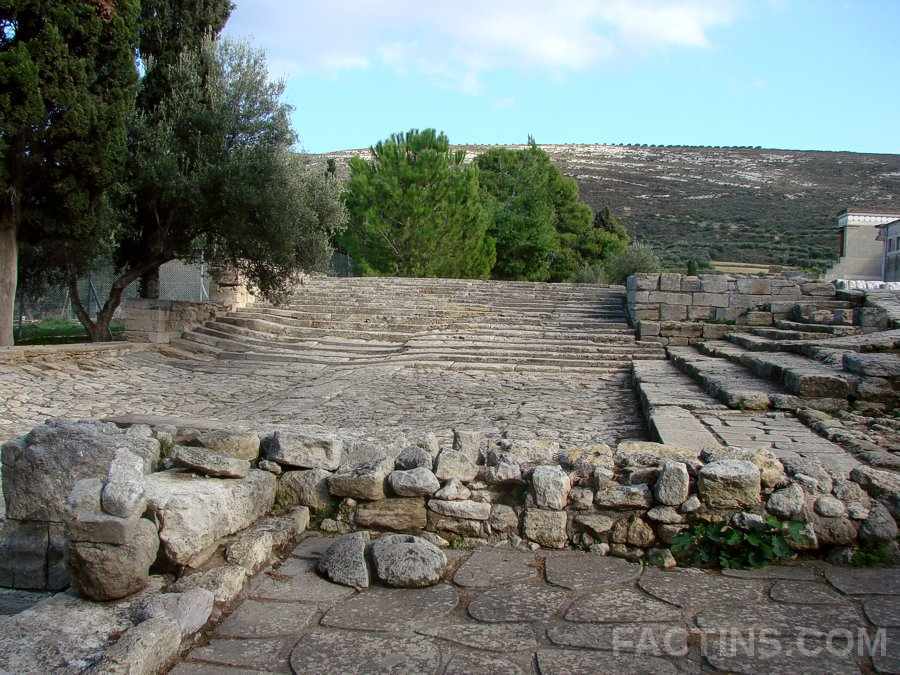 Theatre - The Great Palace of Knossos