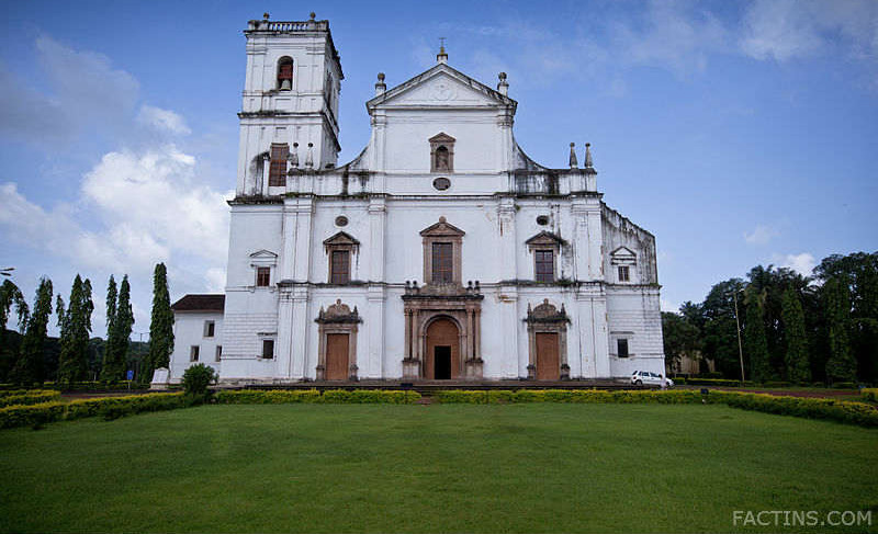Se Cathedral Goa - Front View
