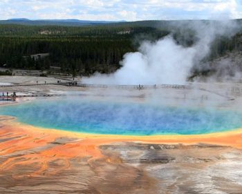 facts about Yellowstone National Park